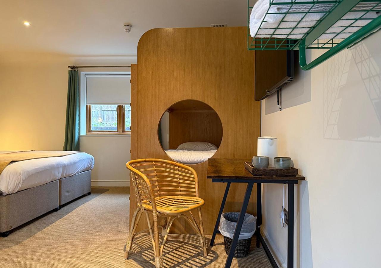 The Ridings At Theobalds Park Hotell Goff's Oak Exteriör bild